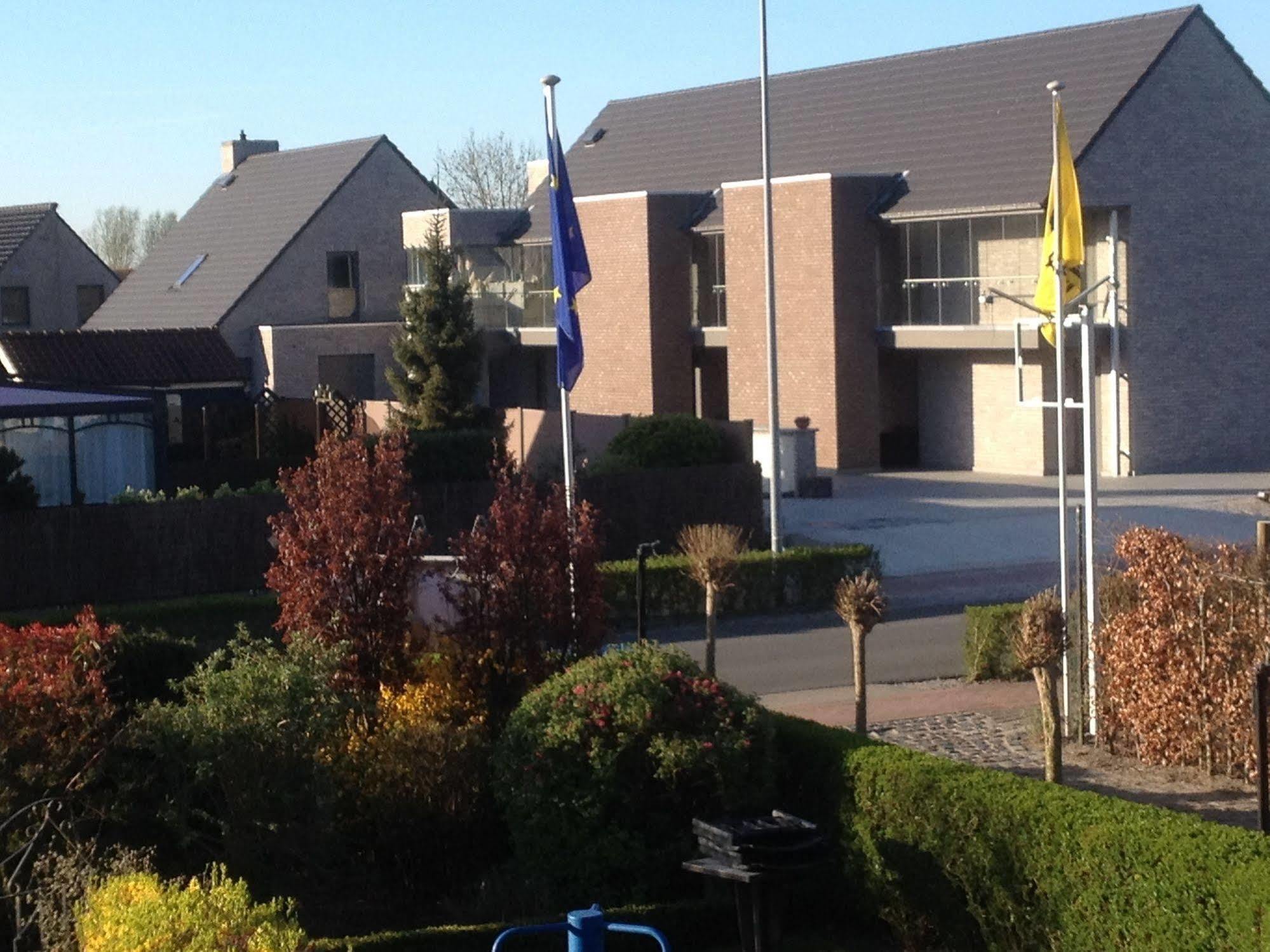 Logies Ternier Bed & Breakfast Nieuwpoort Luaran gambar